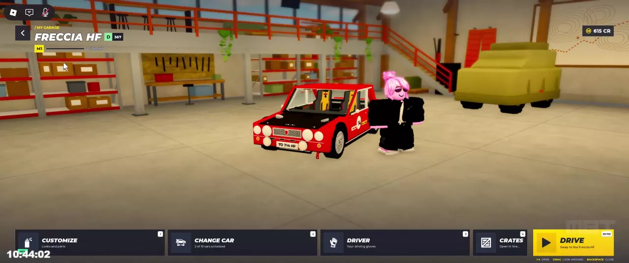 Freccia HF garage with separate Customize, Driver and Crates entries.